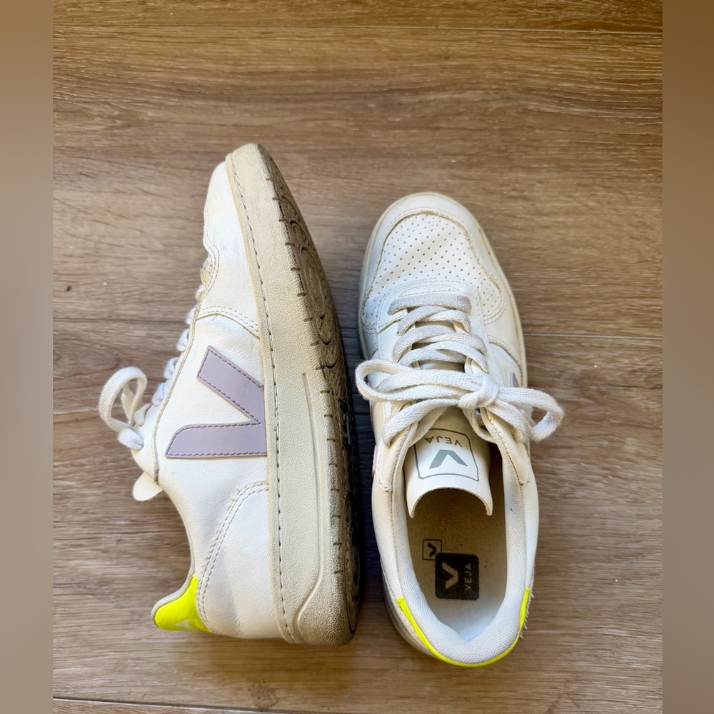 Veja Sneakers